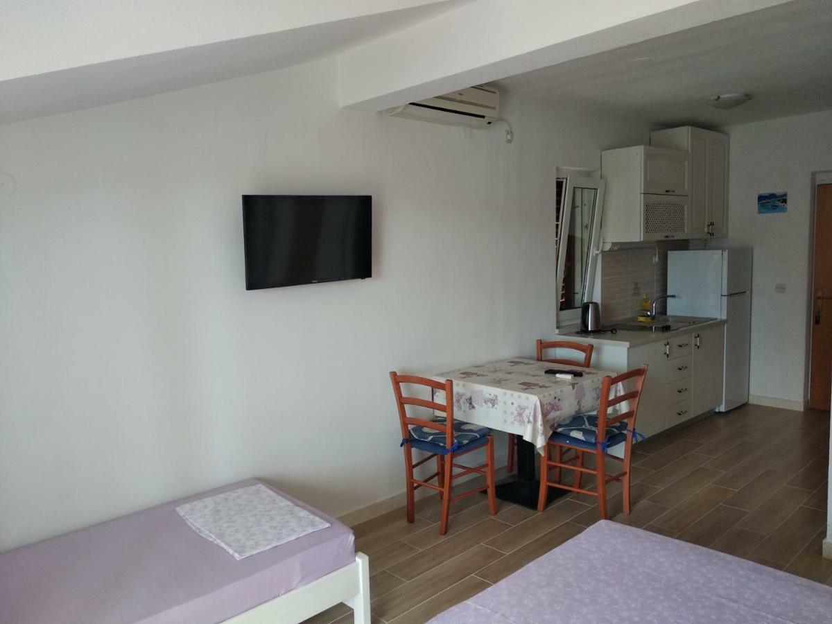 Apartments Luka Lumbarda Zewnętrze zdjęcie